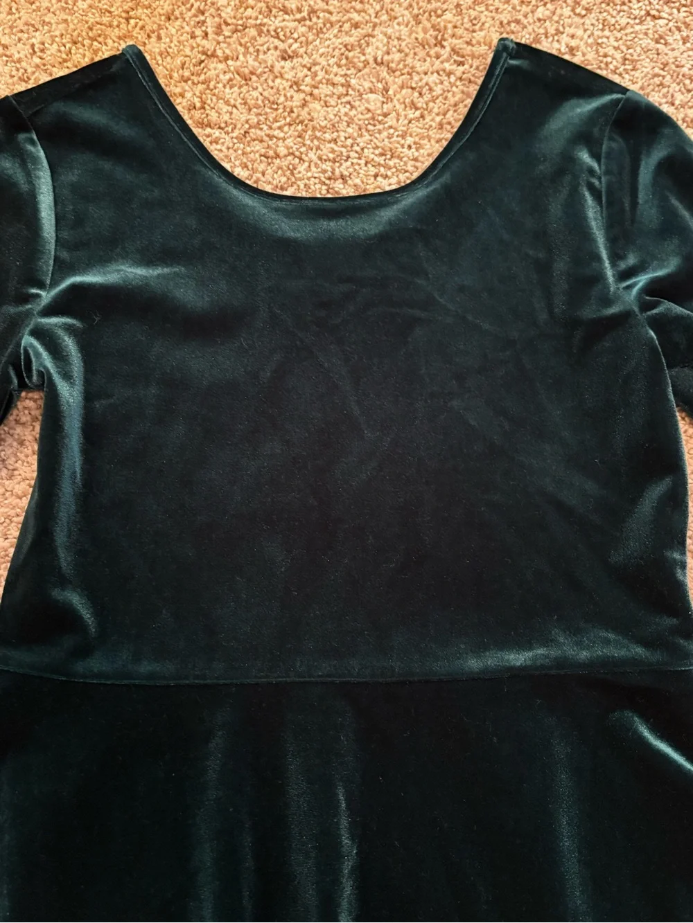 CHILDREN’S PLACE Velour dress. Size M.